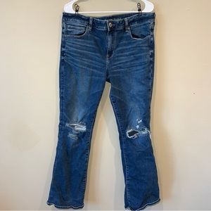 American Eagle skinny kick distressed jeans 16